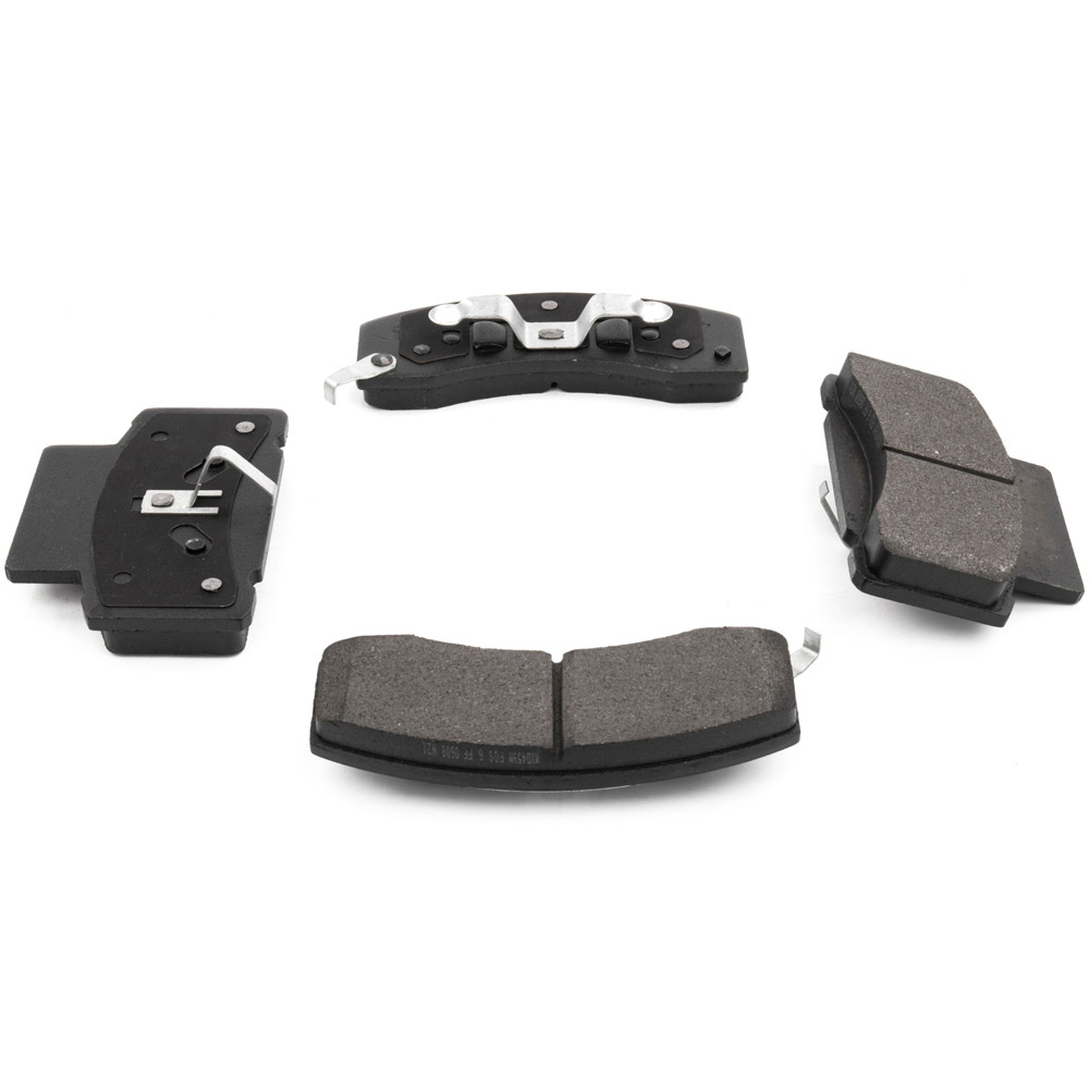 2000 Chevrolet Express 3500 Brake Pad Set