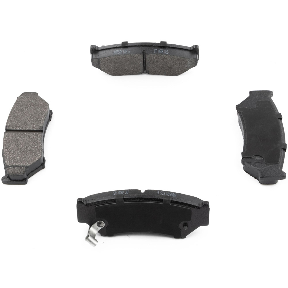 2000 Chevrolet Tracker Brake Pad Set