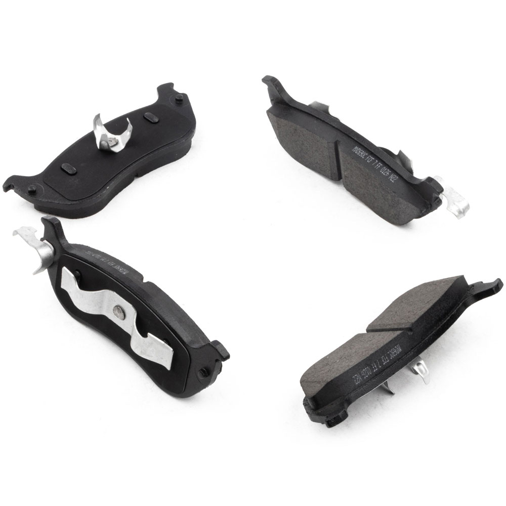 2000 Ford Crown Victoria Brake Pad Set