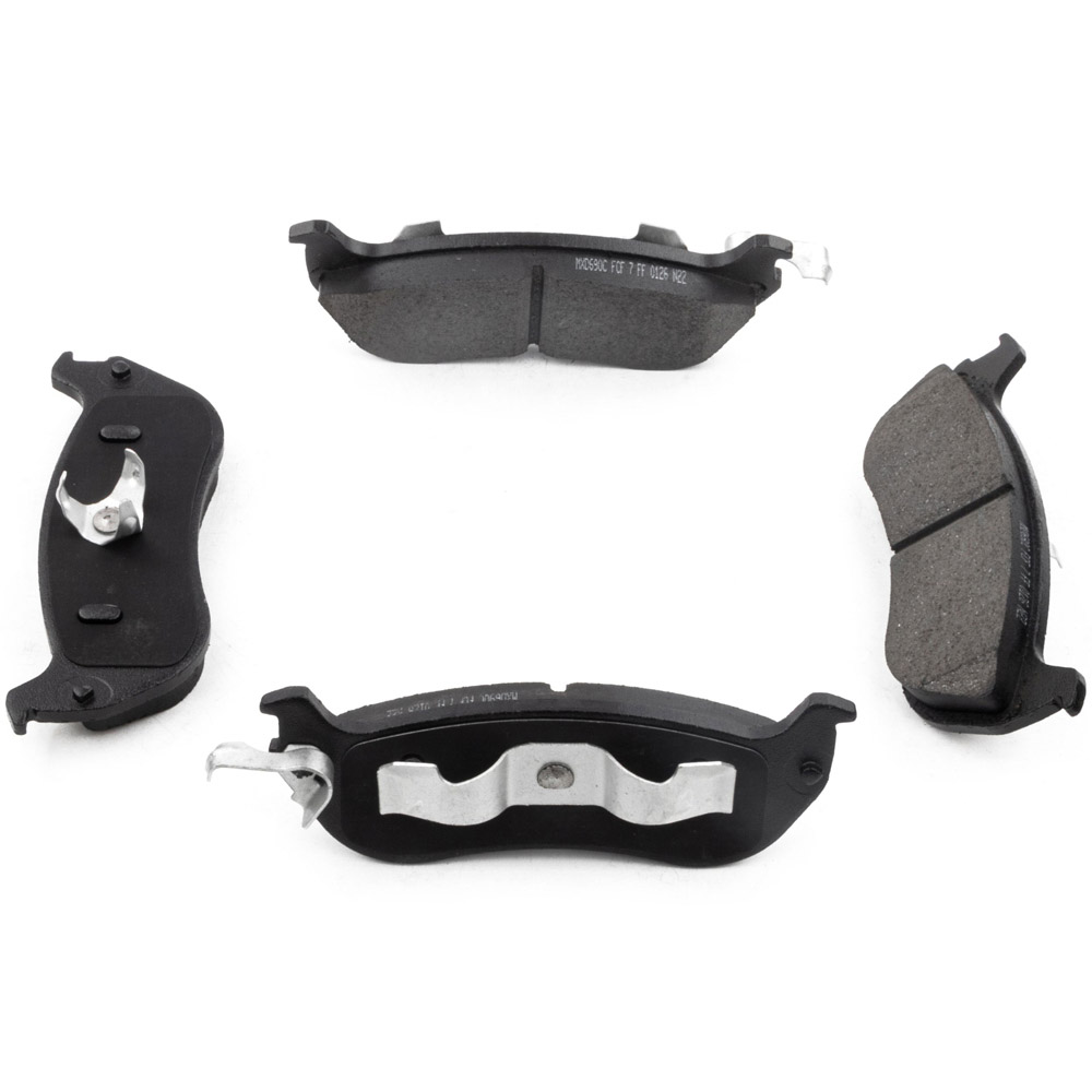 2000 Ford Crown Victoria Brake Pad Set