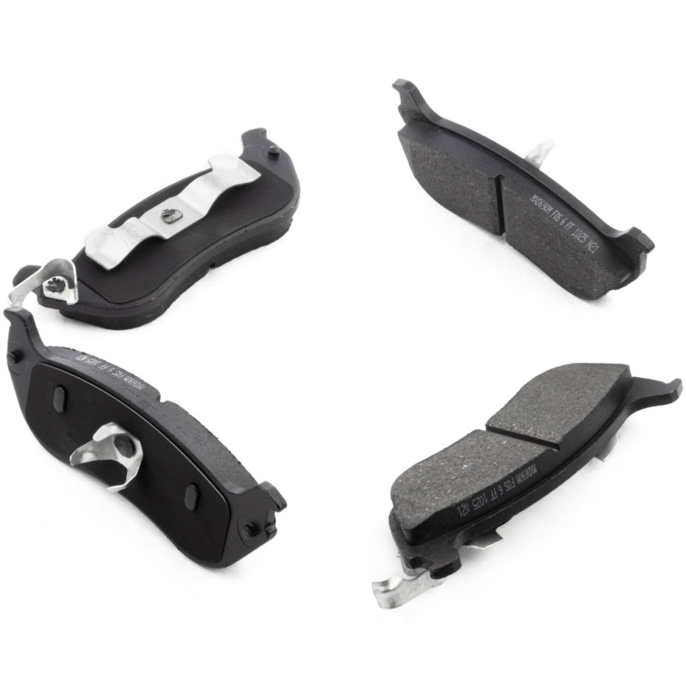 2000 Ford Crown Victoria Brake Pad Set
