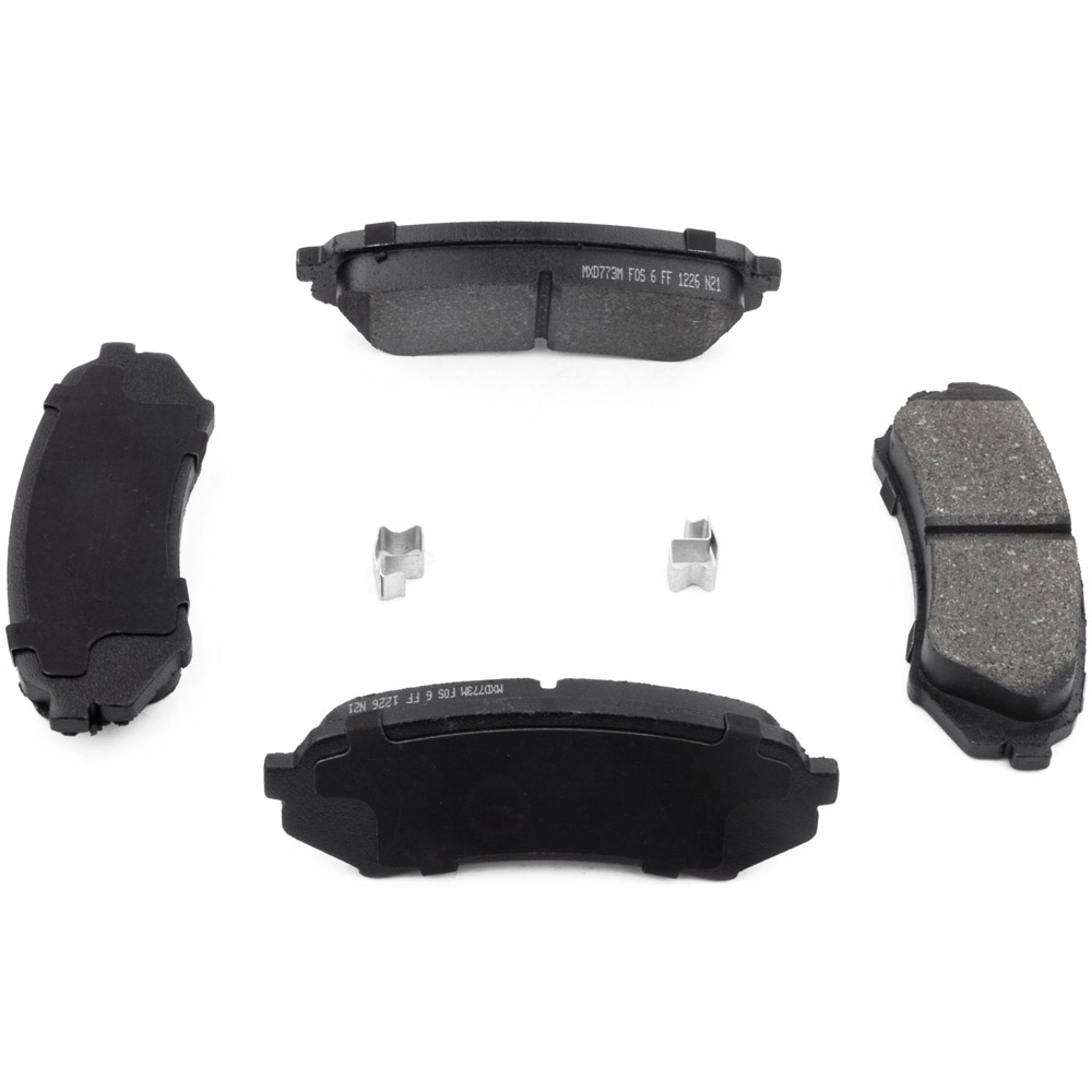 2000 Lexus LX470 Brake Pad Set