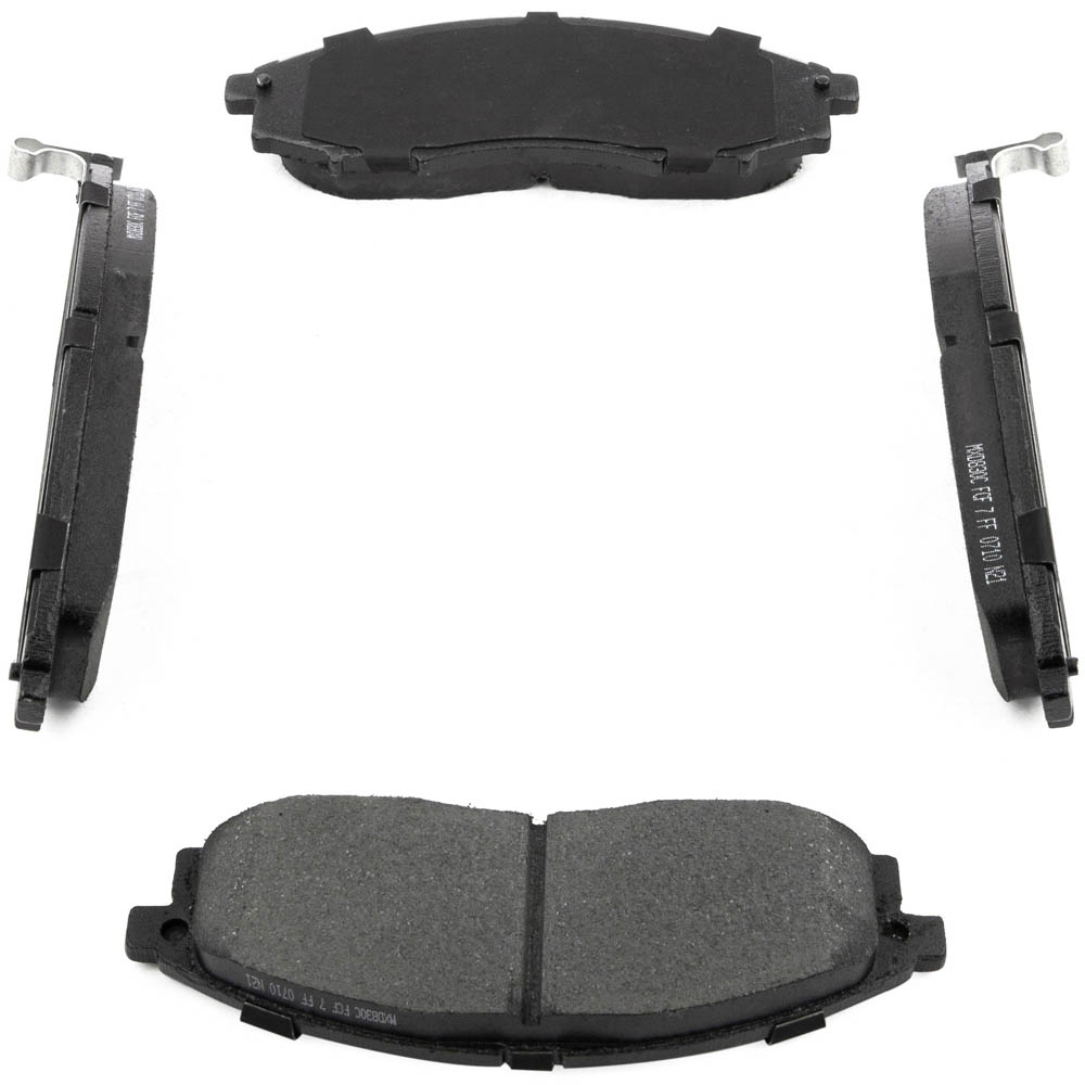 2000 Nissan Xterra Brake Pad Set