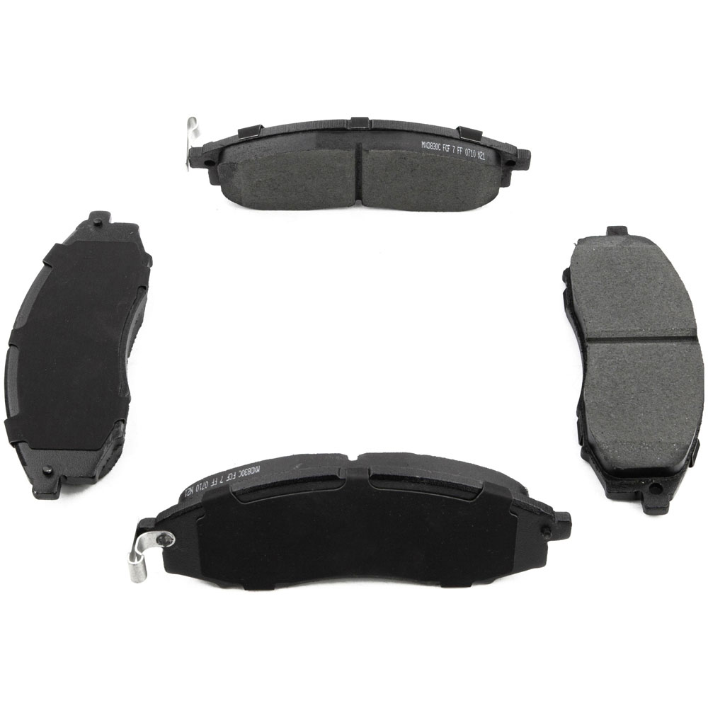 2000 Nissan Xterra Brake Pad Set