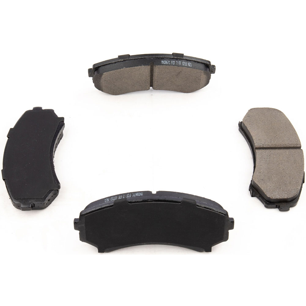2004 Mitsubishi Montero Brake Pad Set
