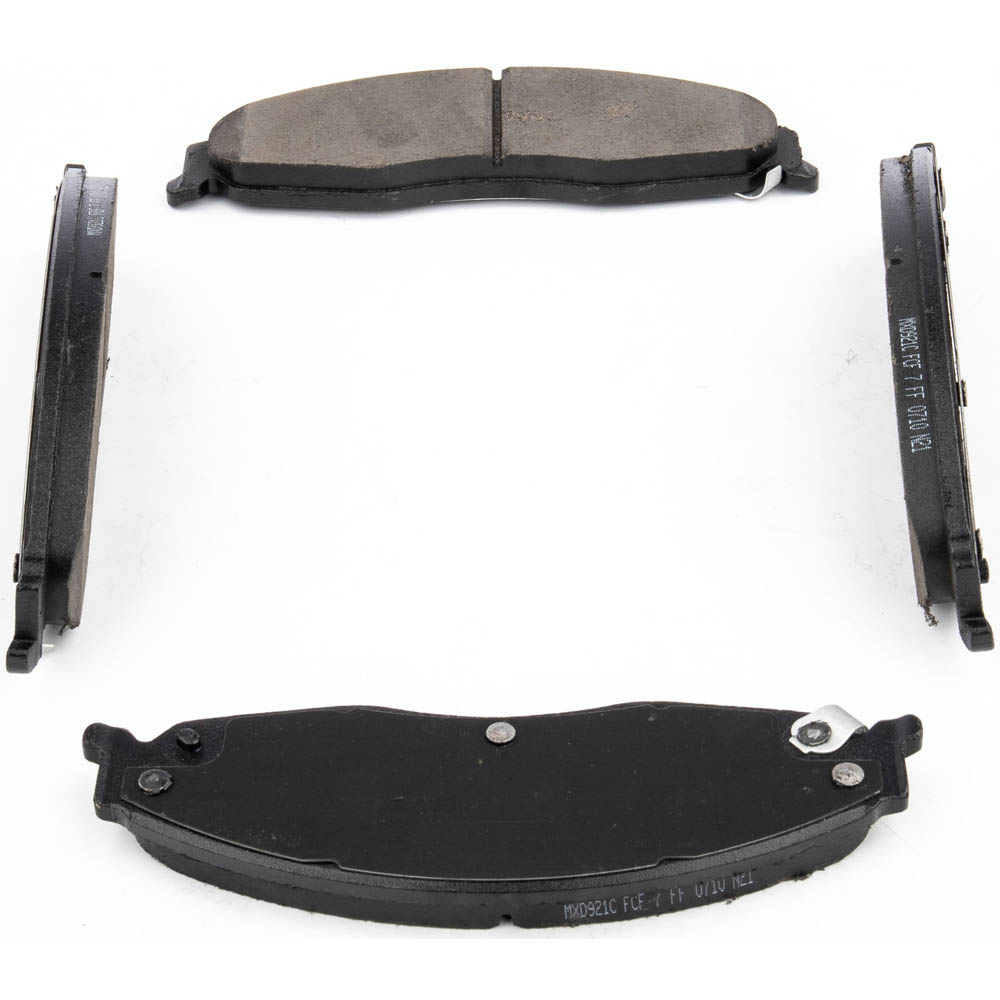 2004 Cadillac CTS Brake Pad Set