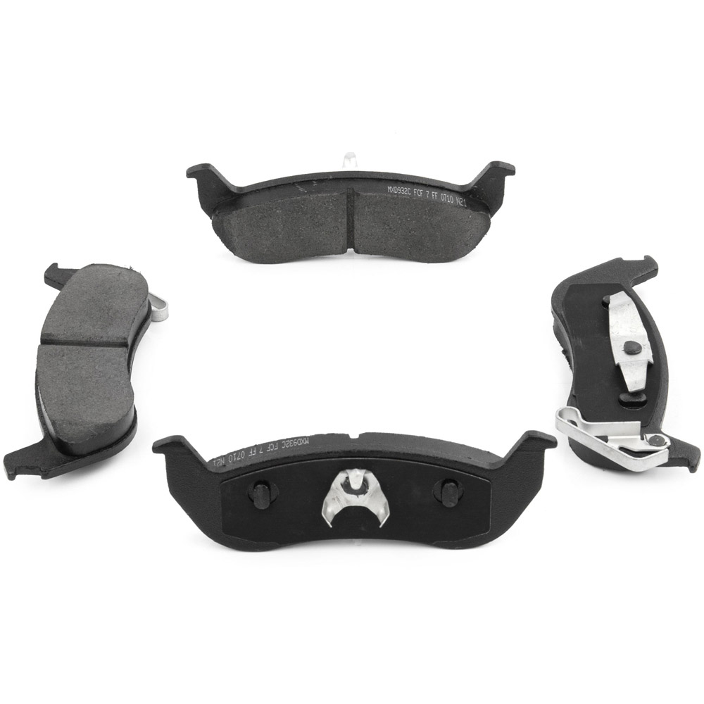 2004 Mercury Marauder Brake Pad Set