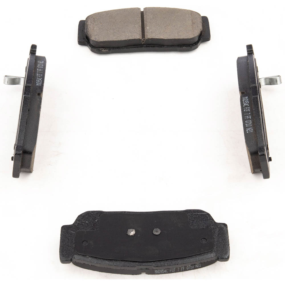 2003 Kia Sorento Brake Pad Set