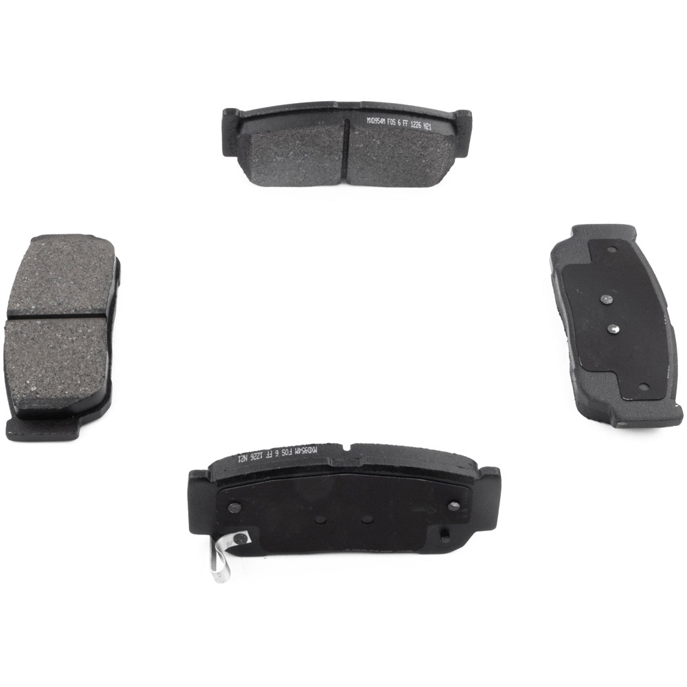 2003 Kia Sorento Brake Pad Set