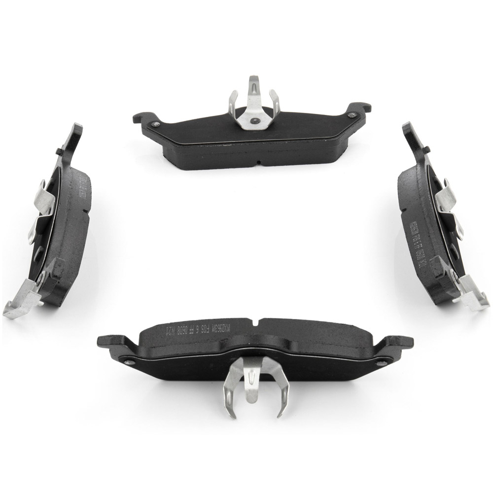 2004 Dodge Dakota Brake Pad Set