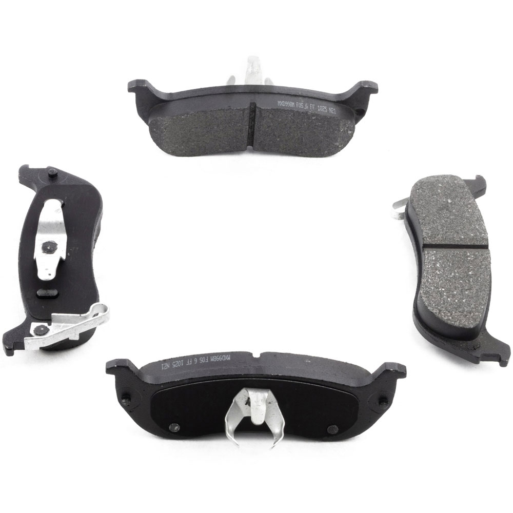 2007 Chrysler Pacifica Brake Pad Set