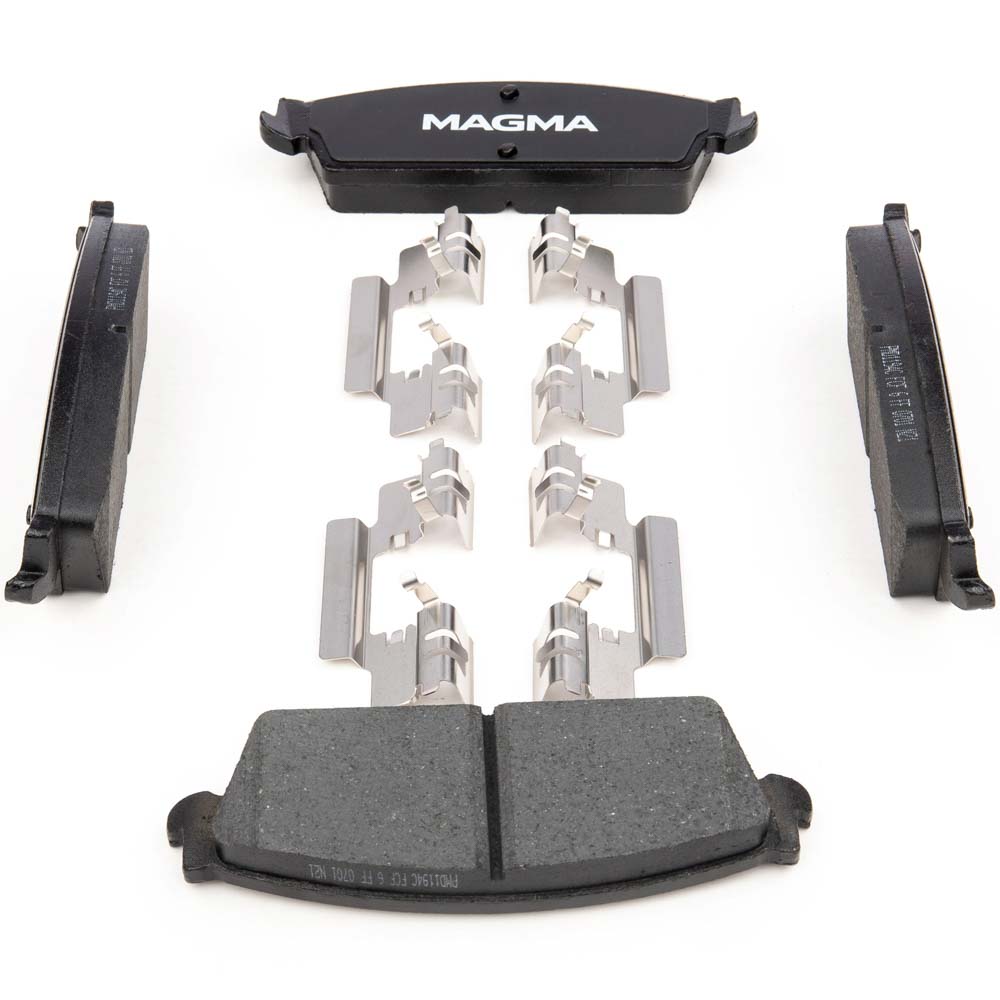 2000 Cadillac Escalade Brake Pad Set