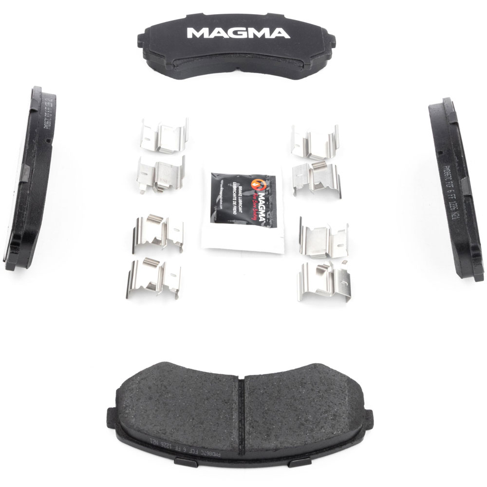 2003 Mitsubishi Montero Brake Pad Set