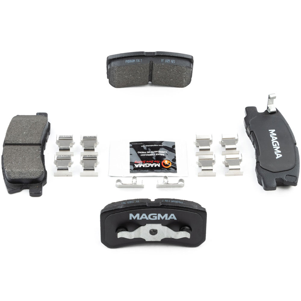 2003 Mitsubishi Montero Brake Pad Set