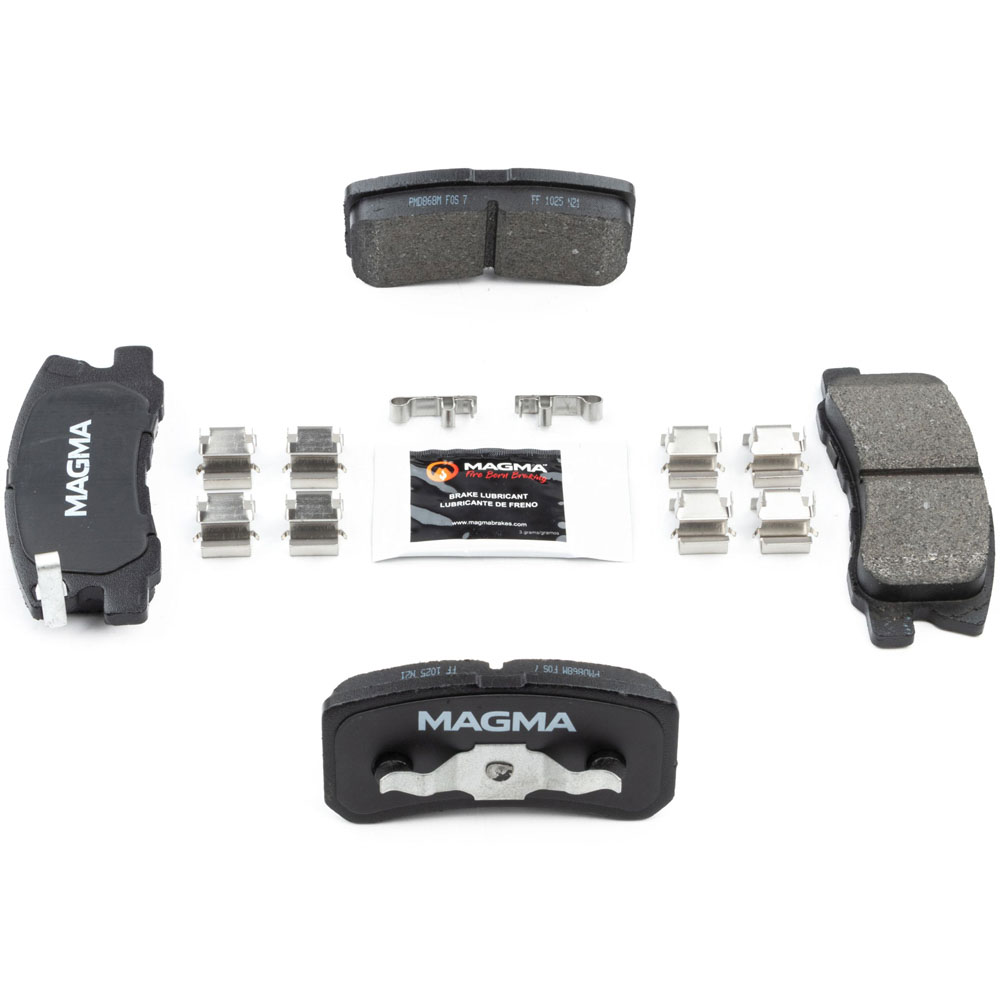 2003 Mitsubishi Montero Brake Pad Set