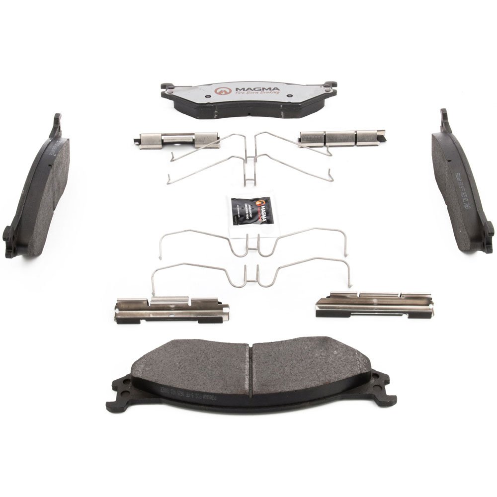 2006 Ford LCF Brake Pad Set