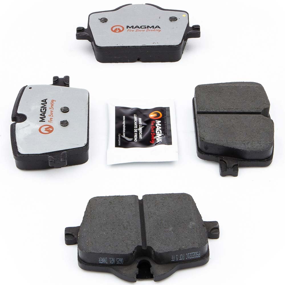 2021 Bmw 330e Brake Pad Set