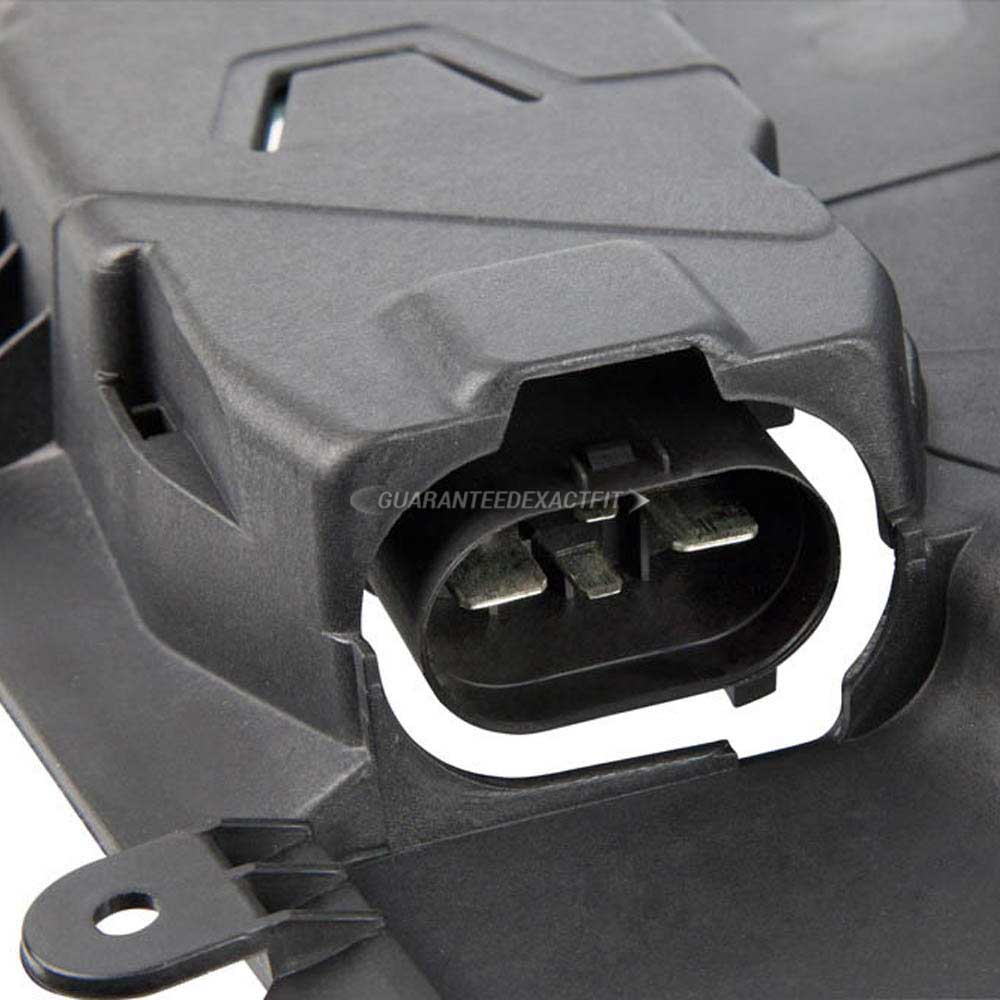 2017 Mercedes Benz GLA250 Cooling Fan Assembly