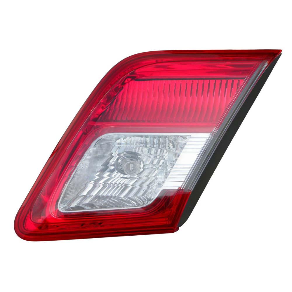 2011 Toyota Camry Tail Light Assembly Pair