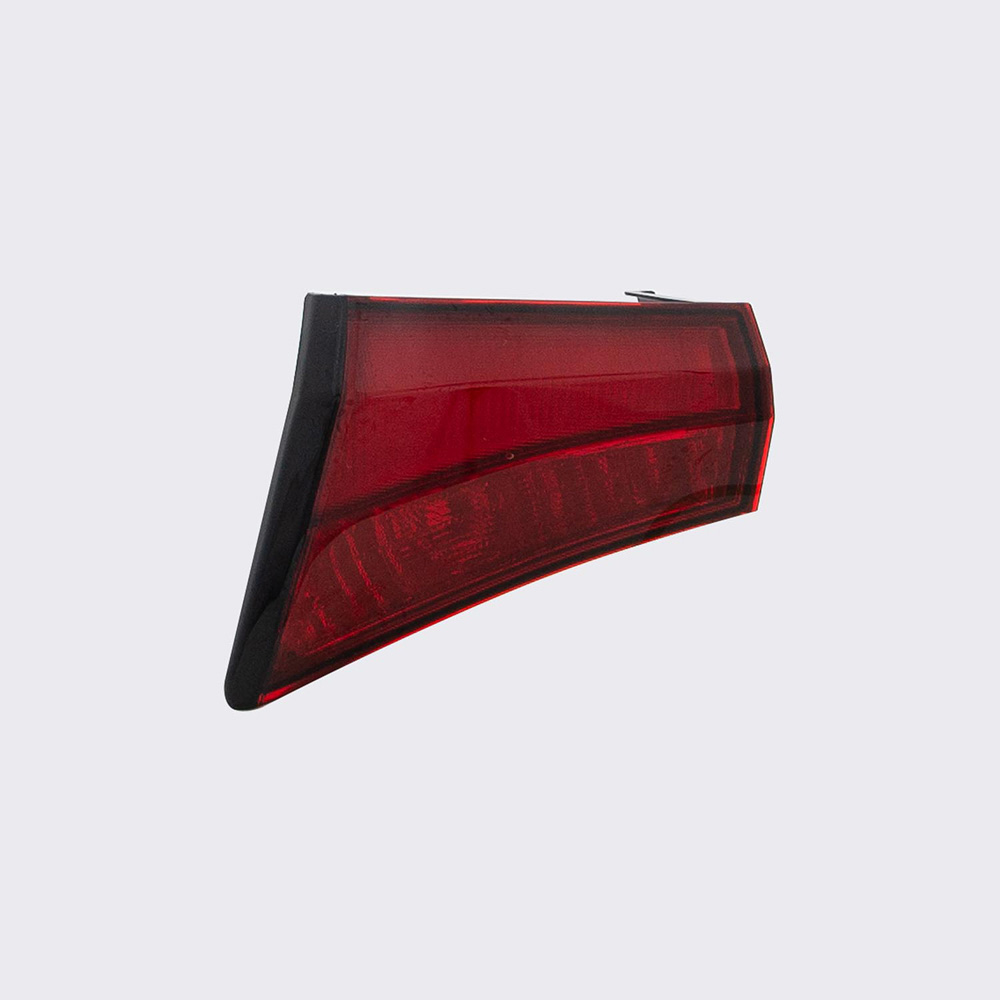 2021 Toyota Prius Tail Light Assembly Pair