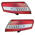 2011 Toyota Camry Tail Light Assembly Pair 1