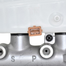 2004 Kia Sorento Brake Master Cylinder 4